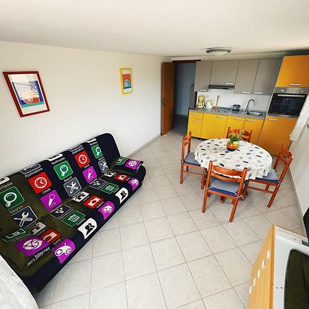 Apartments Kordic Vis Zewnętrze zdjęcie